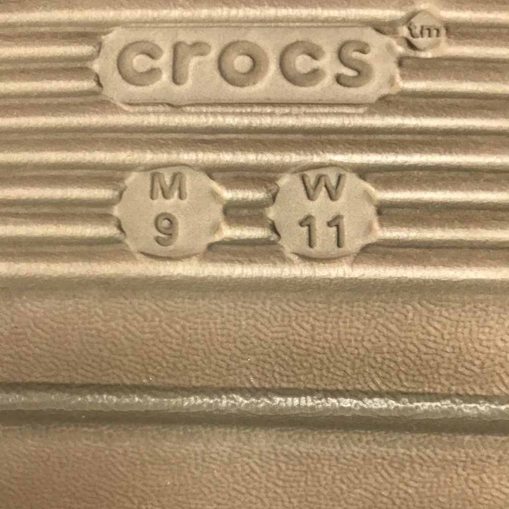 Crocs Hiker Xscape Khaki Leopard Sandal Clogs with zippered pouch - Picture 9 of 9